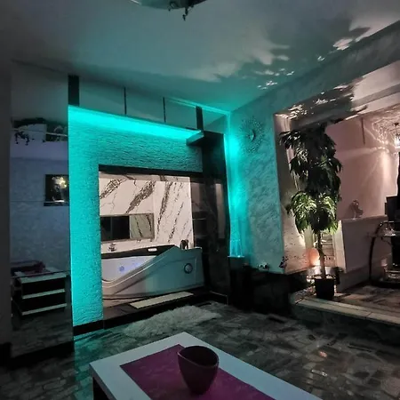 Bahami Jacuzi Lägenhet Novi Sad