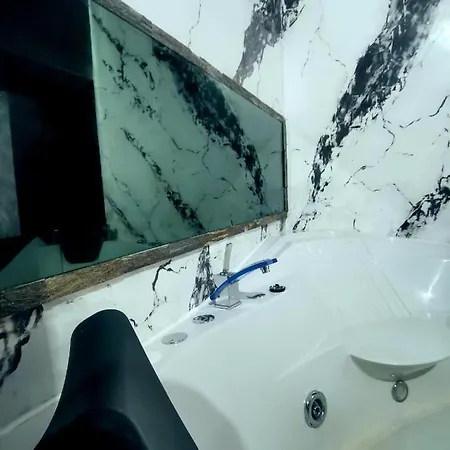 Lägenhet Bahami Jacuzi Novi Sad