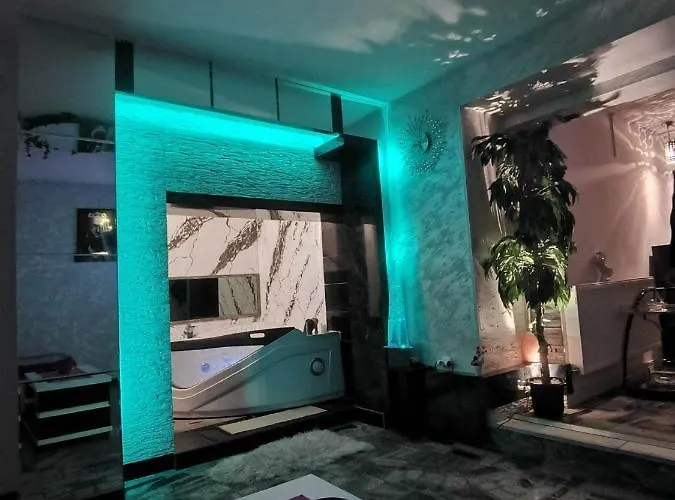 Bahami Jacuzi 公寓 诺威萨