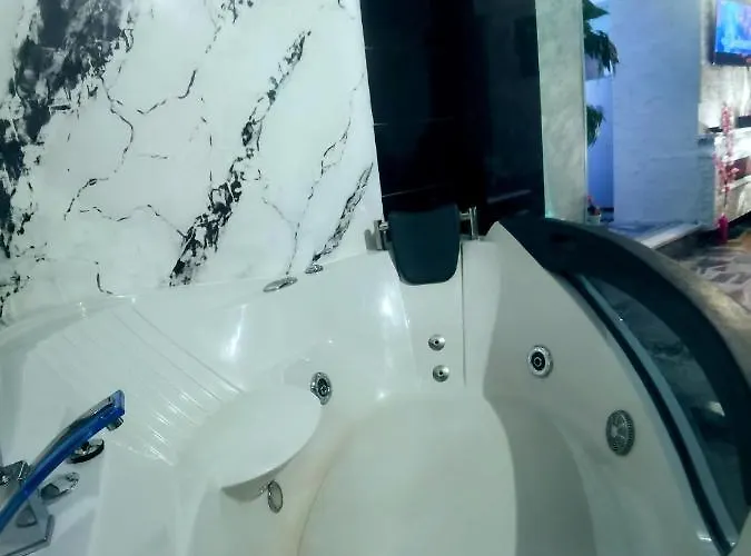 Bahami Jacuzi 诺威萨