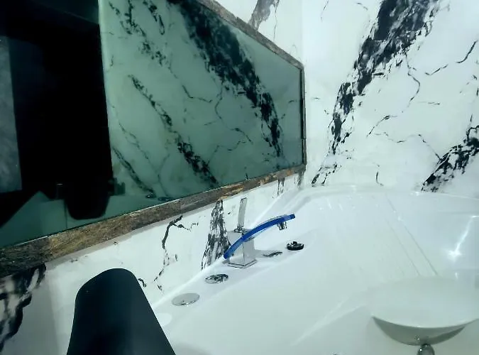 公寓 Bahami Jacuzi 诺威萨